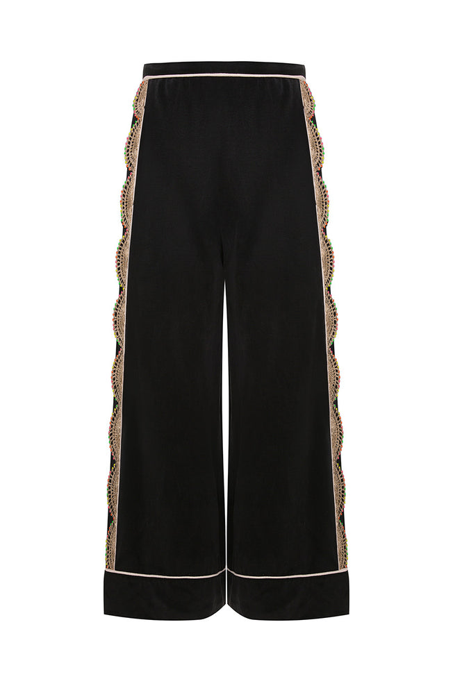 Edna Capri Pant in Black