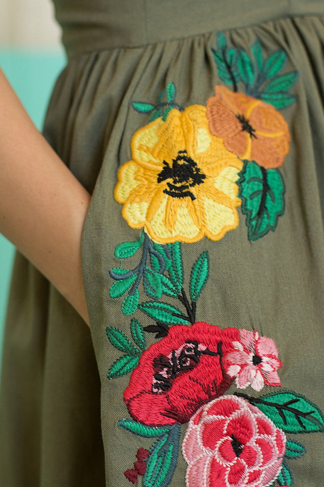 Vox dress