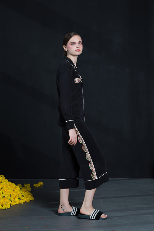 Edna Capri Pant in Black
